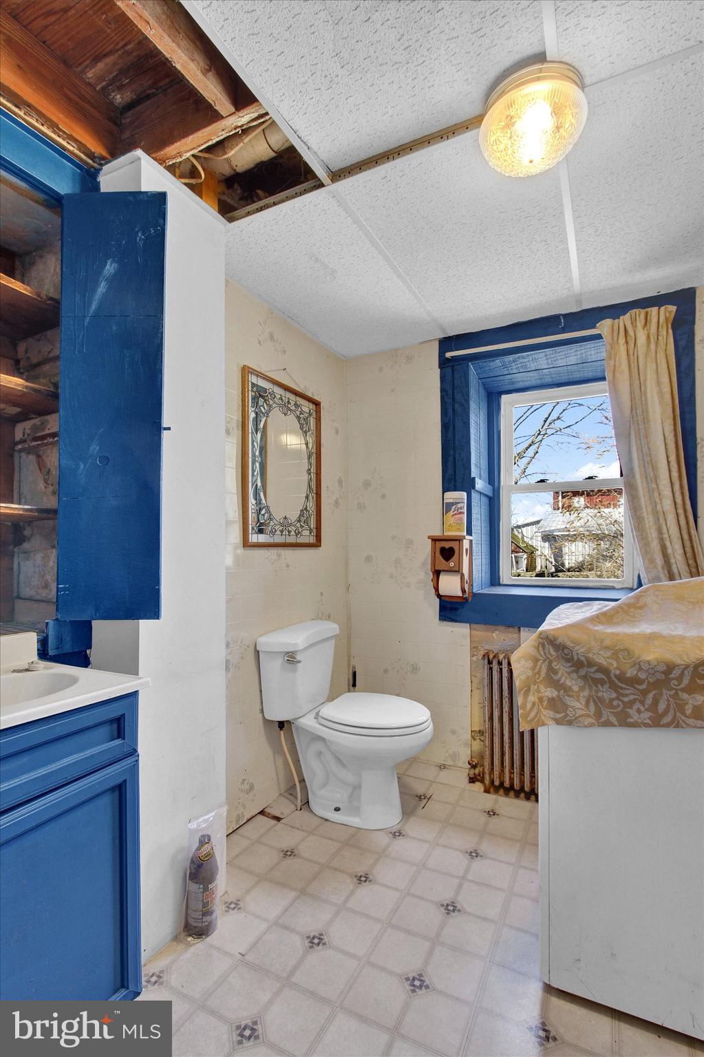 CARLISLE ROAD - Residential