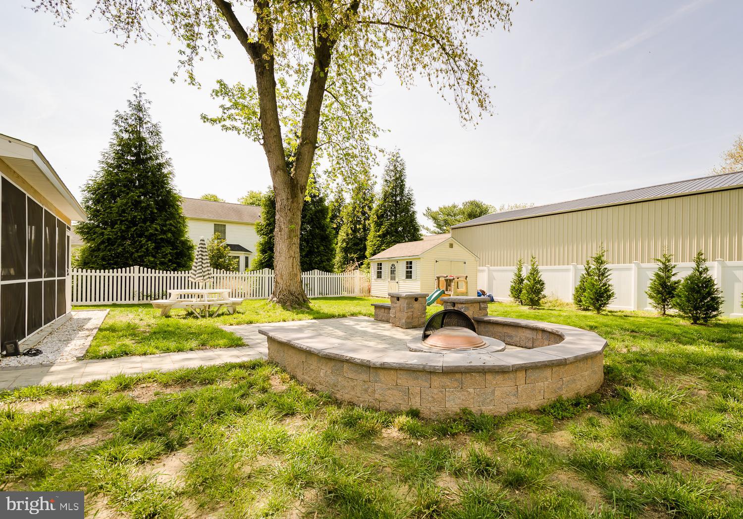 SAWMILL COURT - Residential