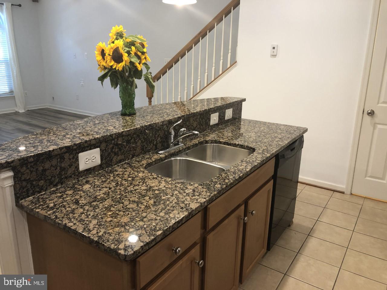 POTOMAC CLUB - Residential Lease