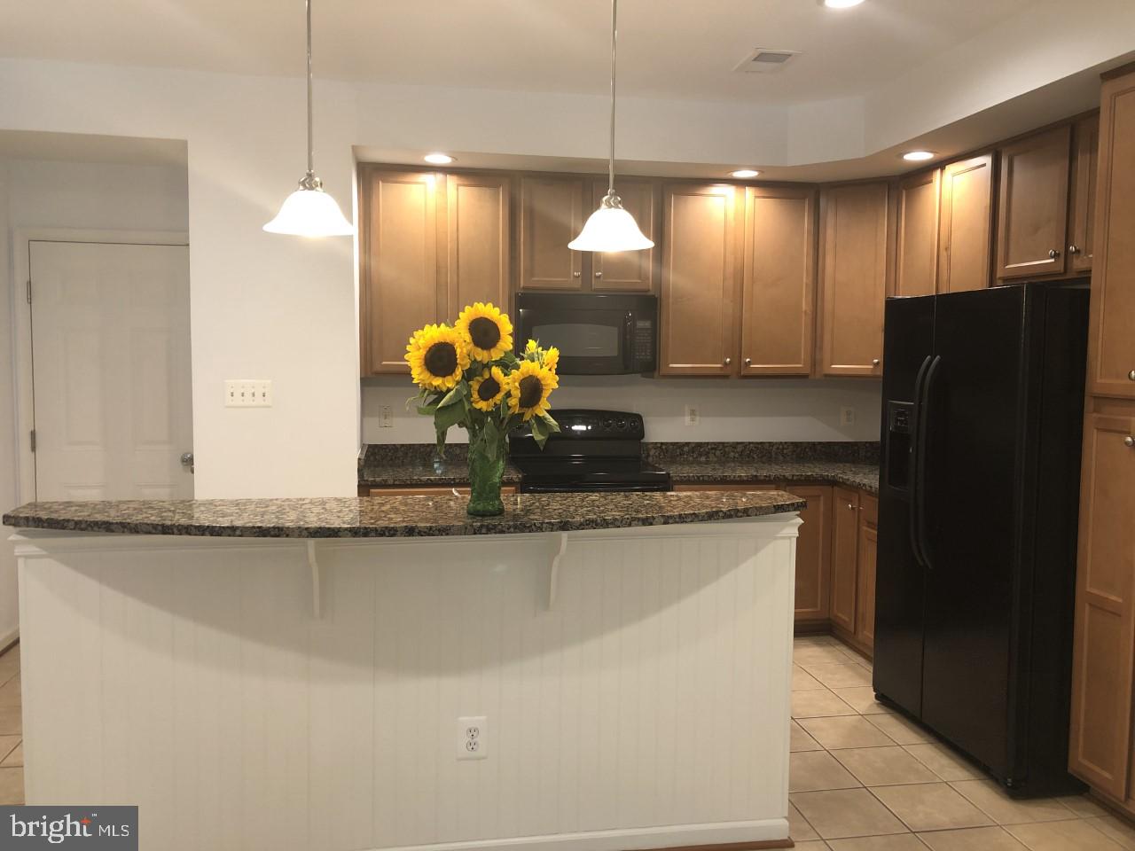 POTOMAC CLUB - Residential Lease