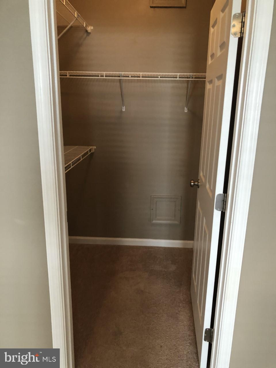 POTOMAC CLUB - Residential Lease