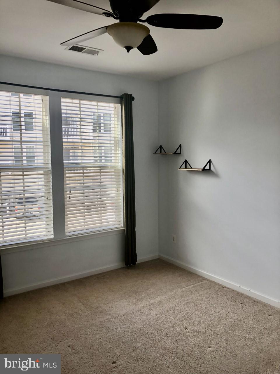 POTOMAC CLUB - Residential Lease