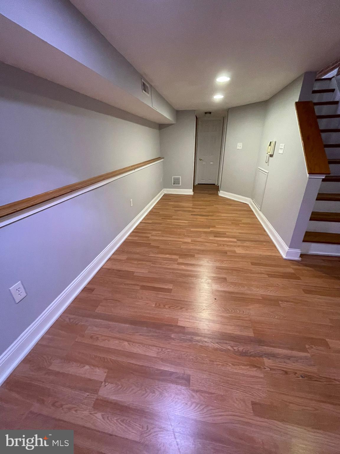 HIGHLAND - Residential Lease