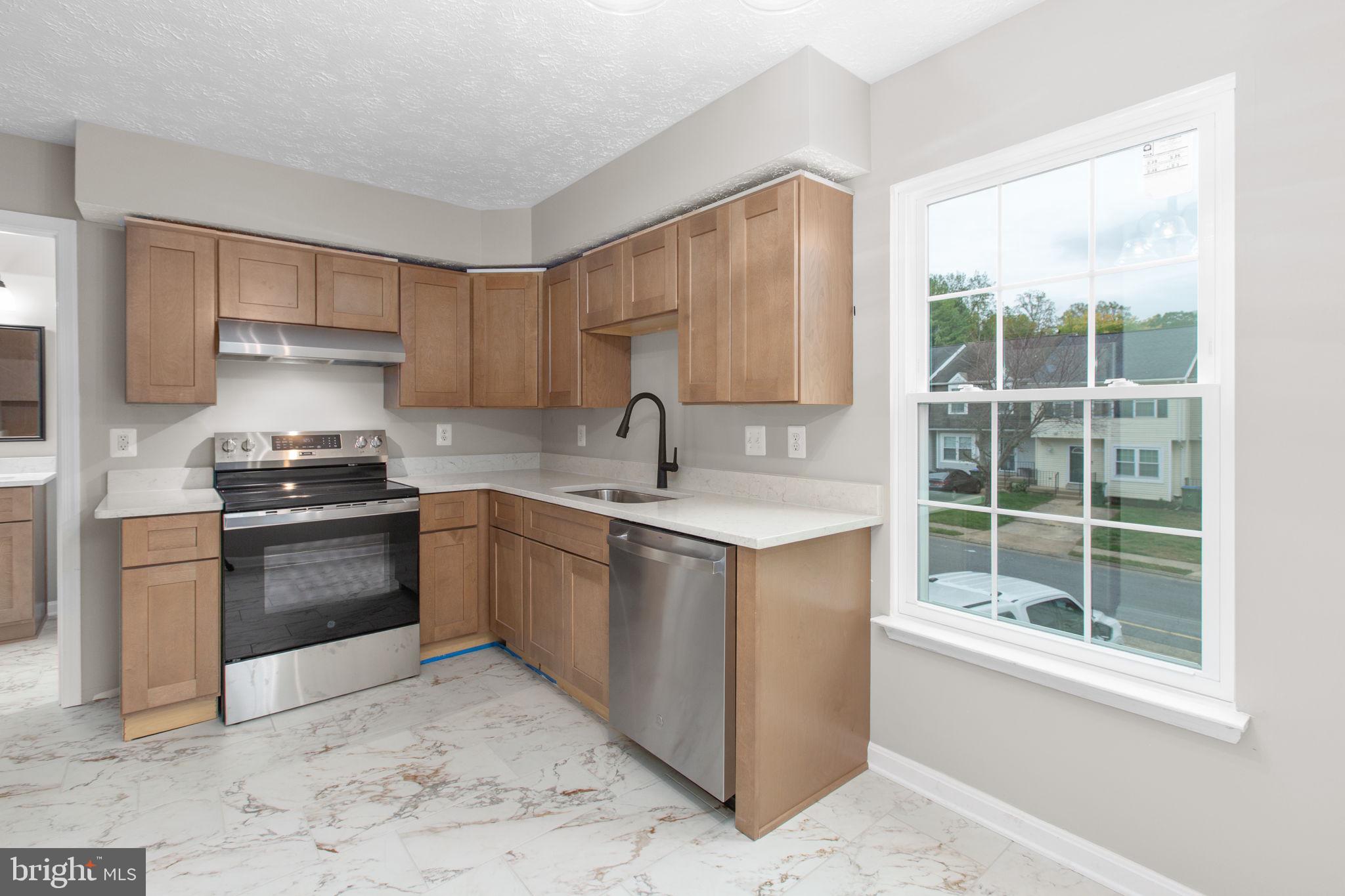 101 BLUERIDGE COURT