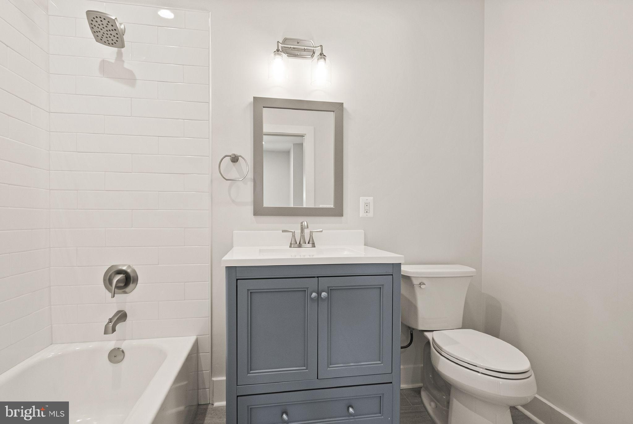 PIMMIT HILLS - Residential