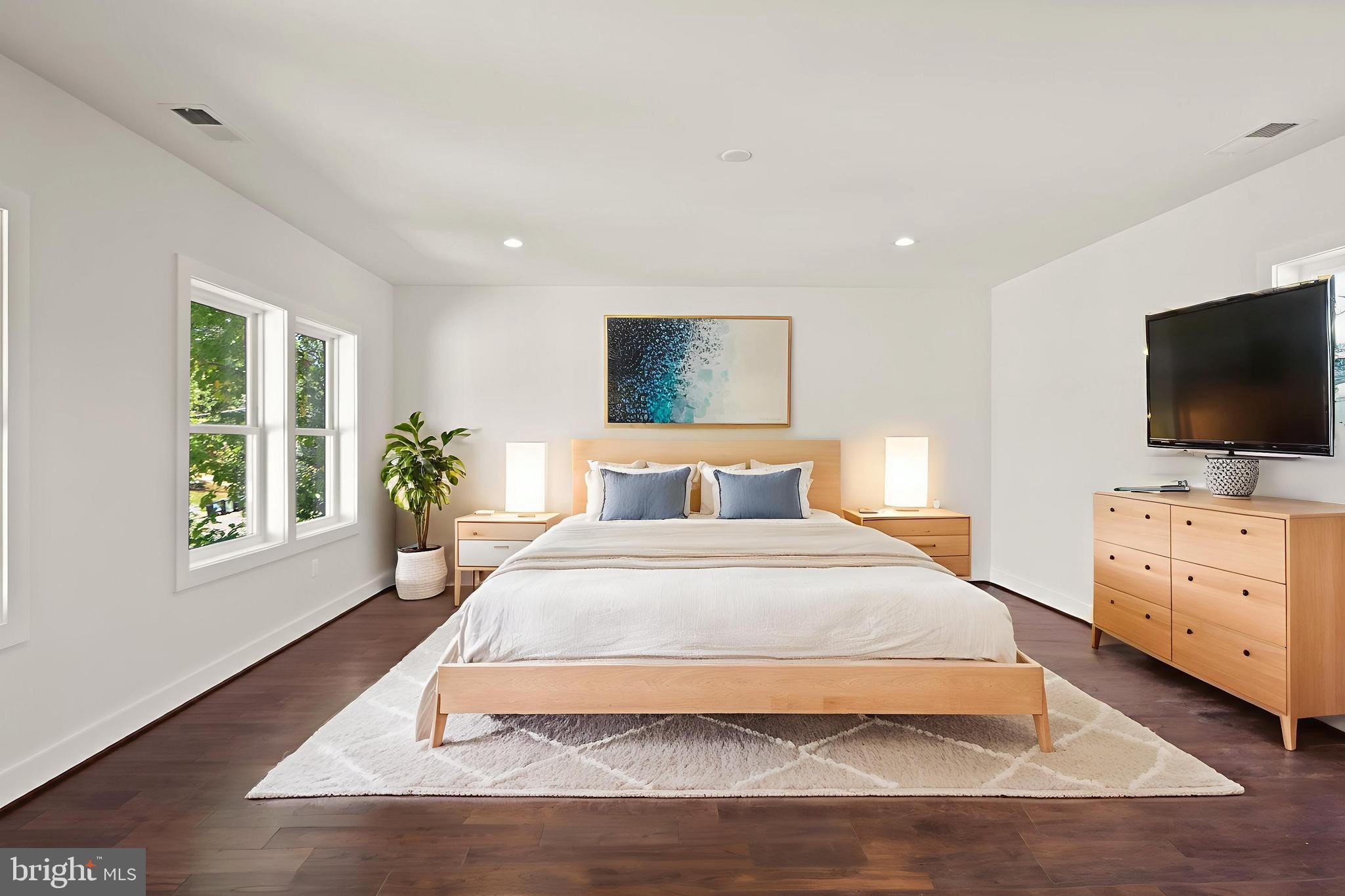 PIMMIT HILLS - Residential