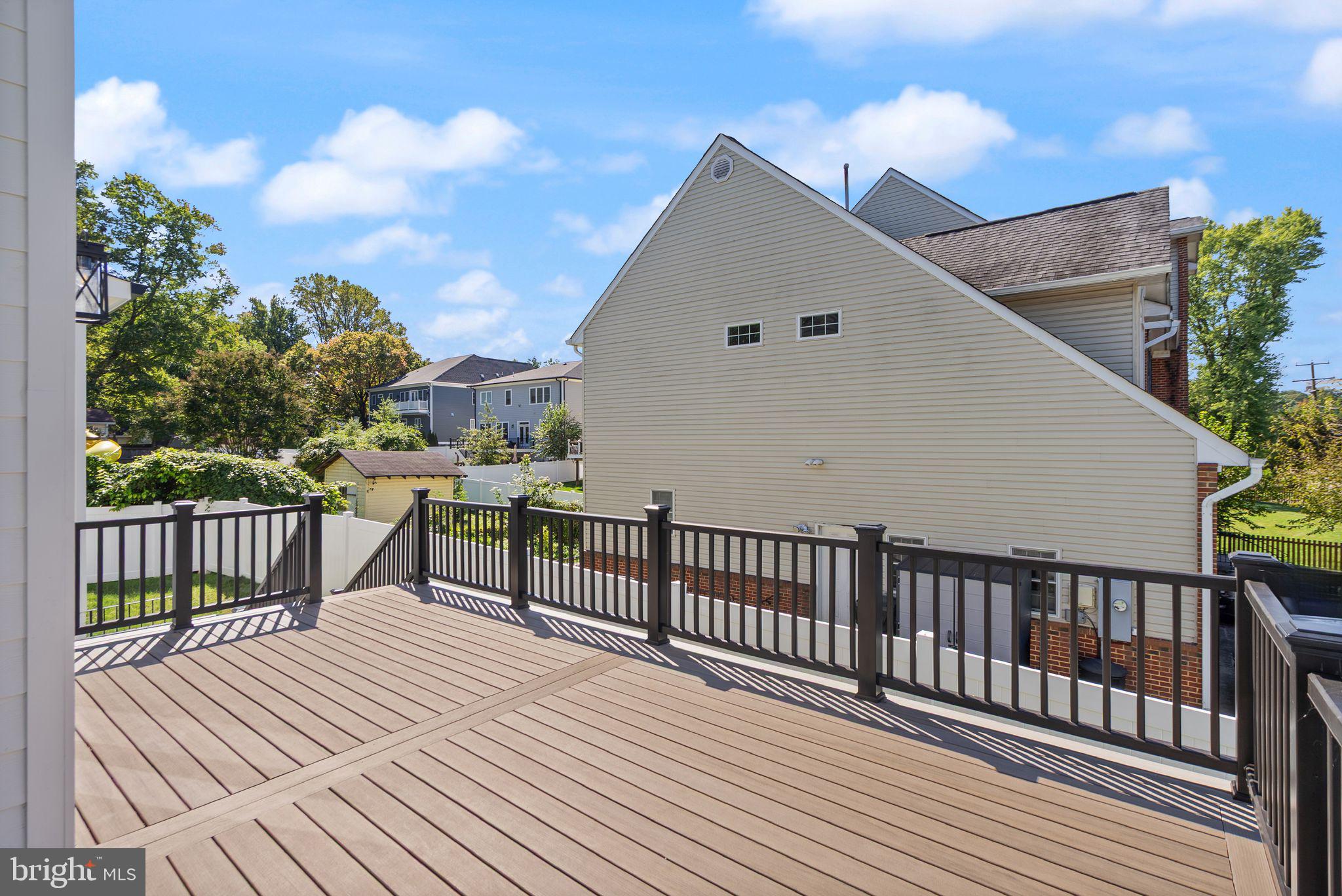 PIMMIT HILLS - Residential