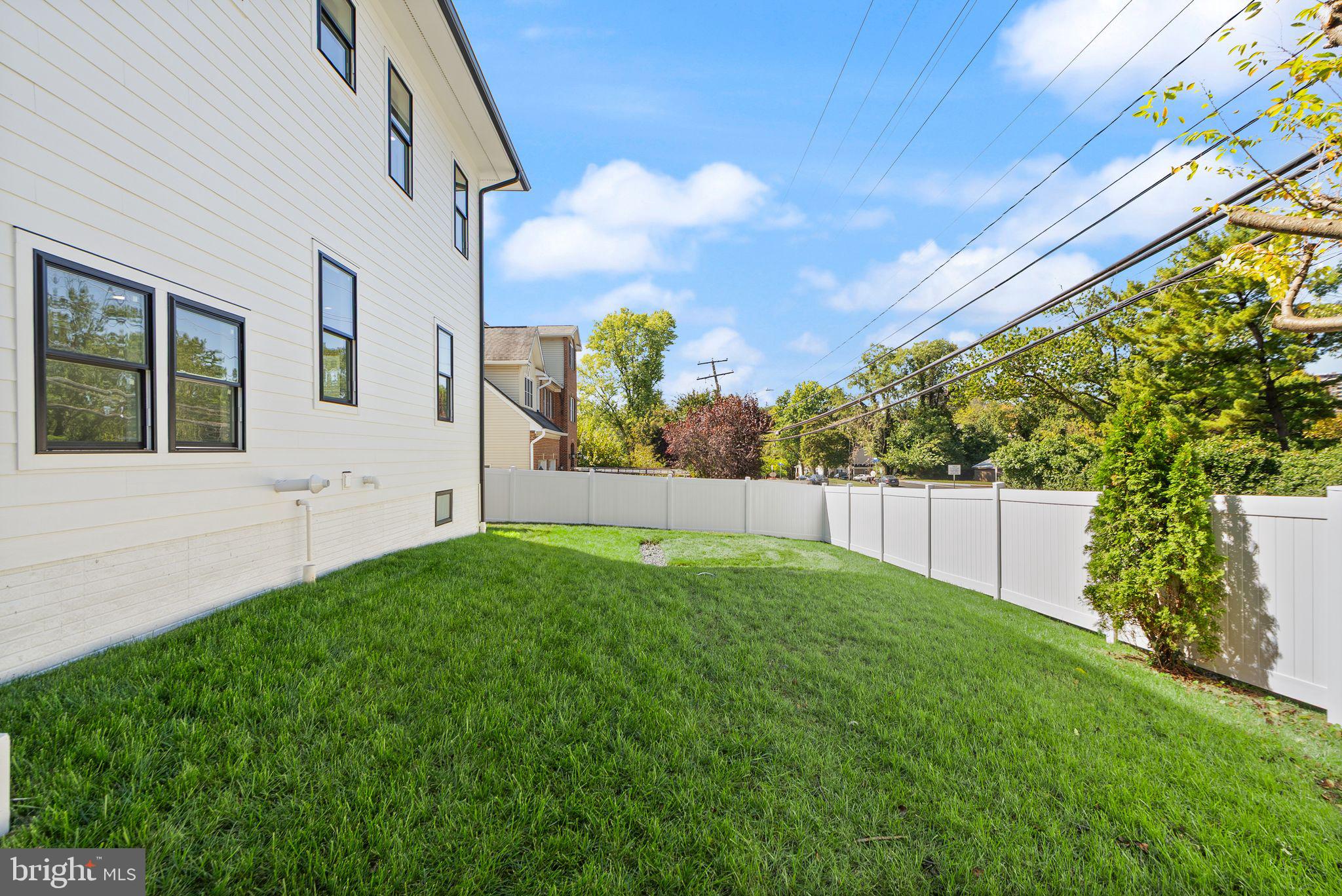 PIMMIT HILLS - Residential