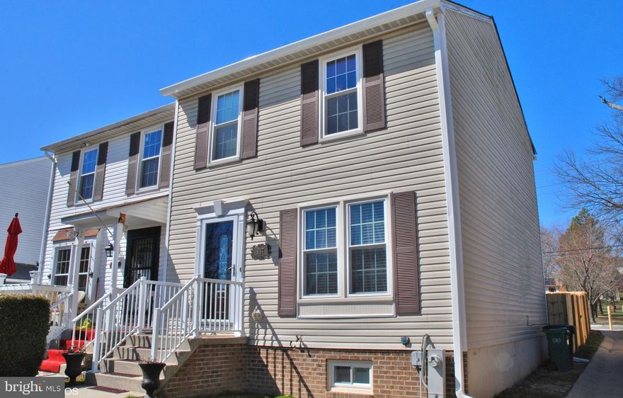 Beautifully Renovated End Unit!  Over 35K spent on recent updates over the past 5 years! Updates include: KitchenWindows, HVAC, Water Heater, Carpets and much more!  New fence and deck!  No HOA!!  Two parking spaces.  Great location, right off Hwy, close to shops, library and schools!  Must see, don't miss out!  ***ALL OFFERS BY 5 PM MONDAY**