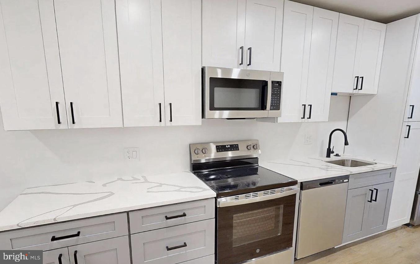 1230 PENN STREET NE 4