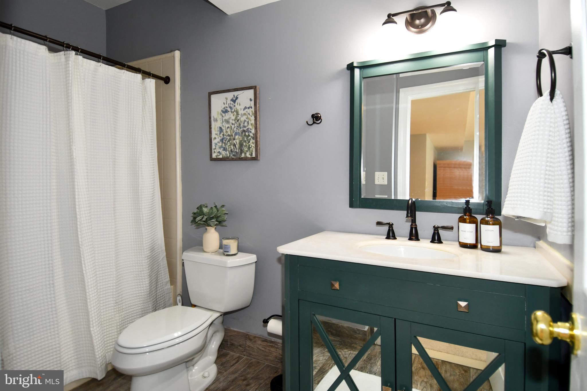 CRYSTAL SPRINGS - Residential