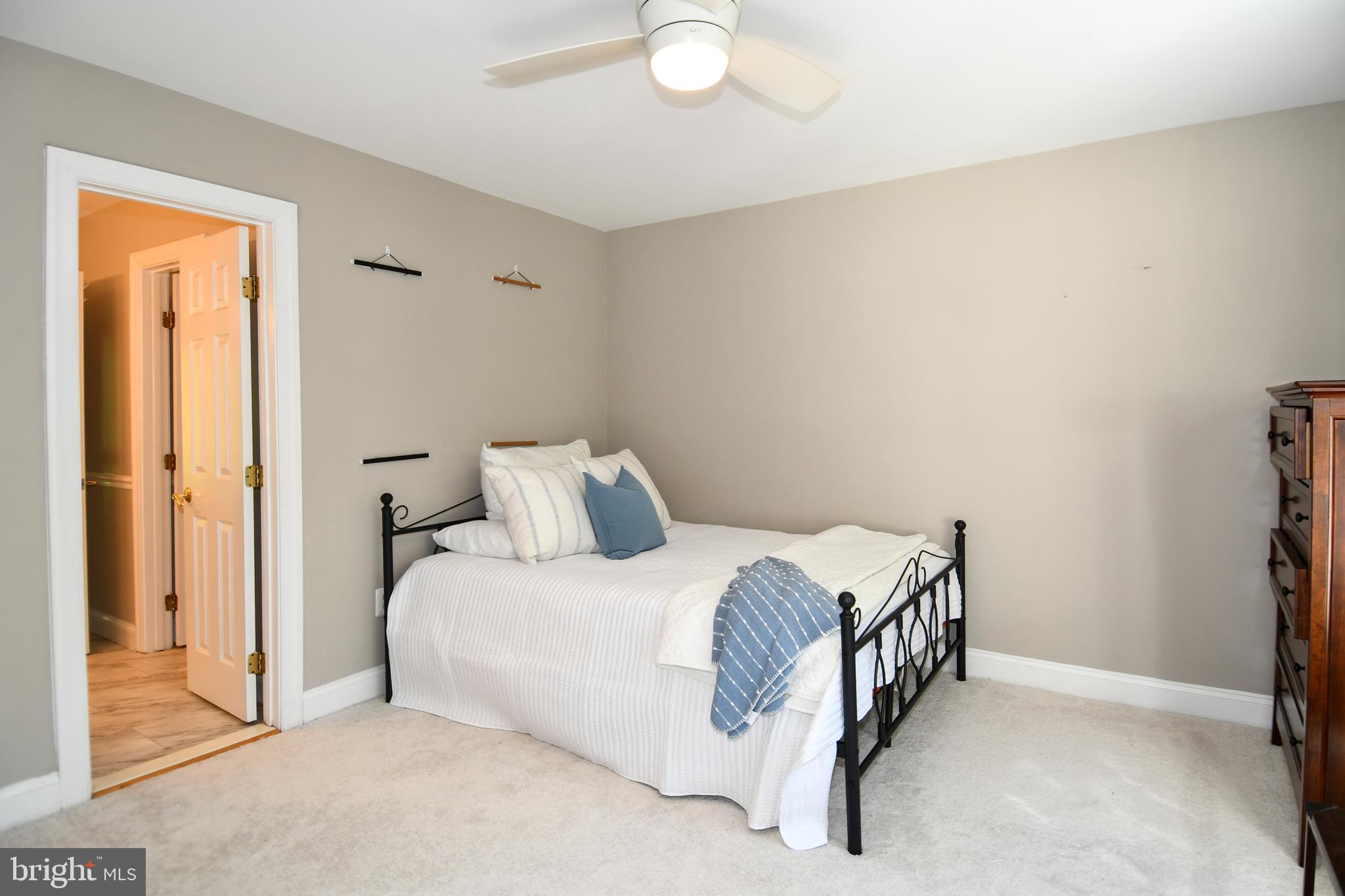 CRYSTAL SPRINGS - Residential