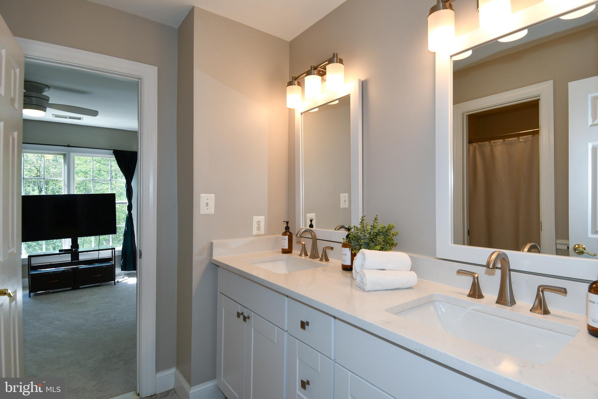 CRYSTAL SPRINGS - Residential