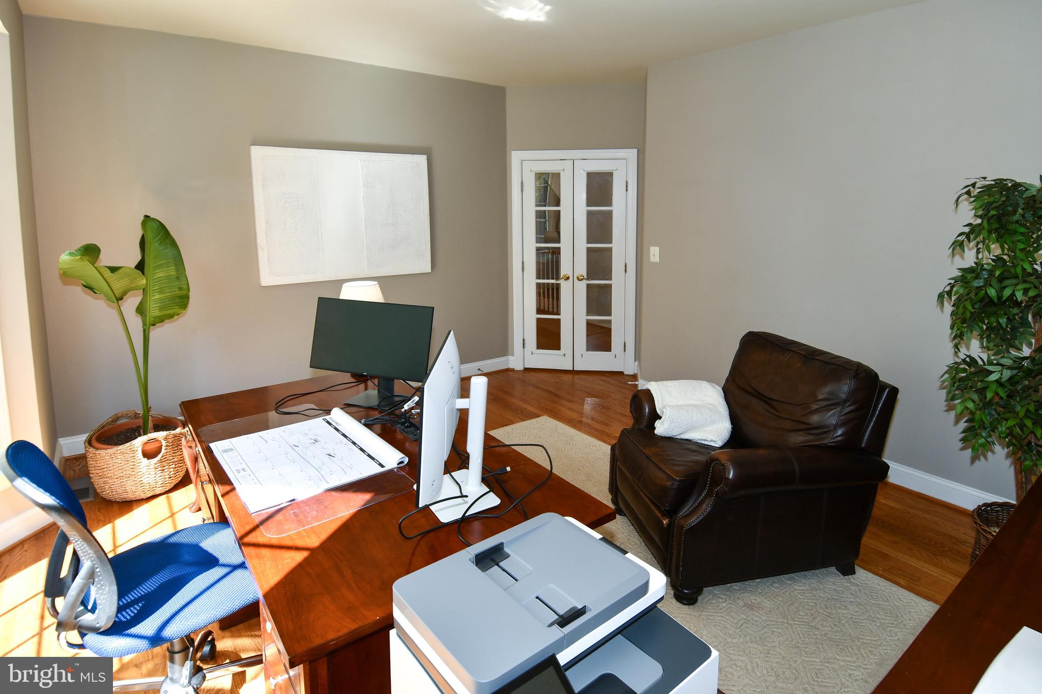 CRYSTAL SPRINGS - Residential