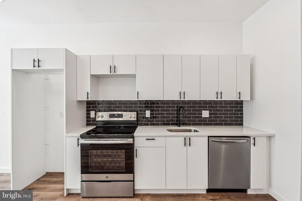 Photo of 1125 W Cumberland Street #2, PHILADELPHIA, PA 19133 (MLS # PAPH2545214)