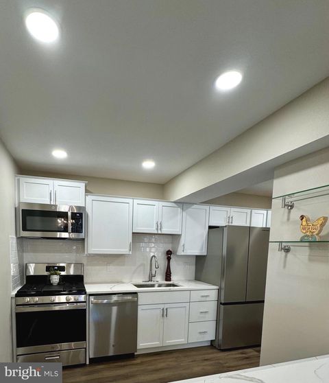 511 N ARMISTEAD STREET T2 ALEXANDRIA VA 22312