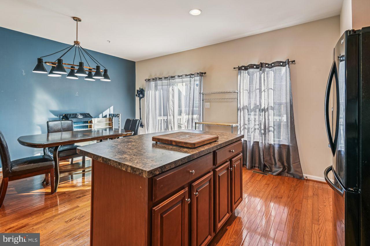 PINE RIDGE CROSSING - Residential