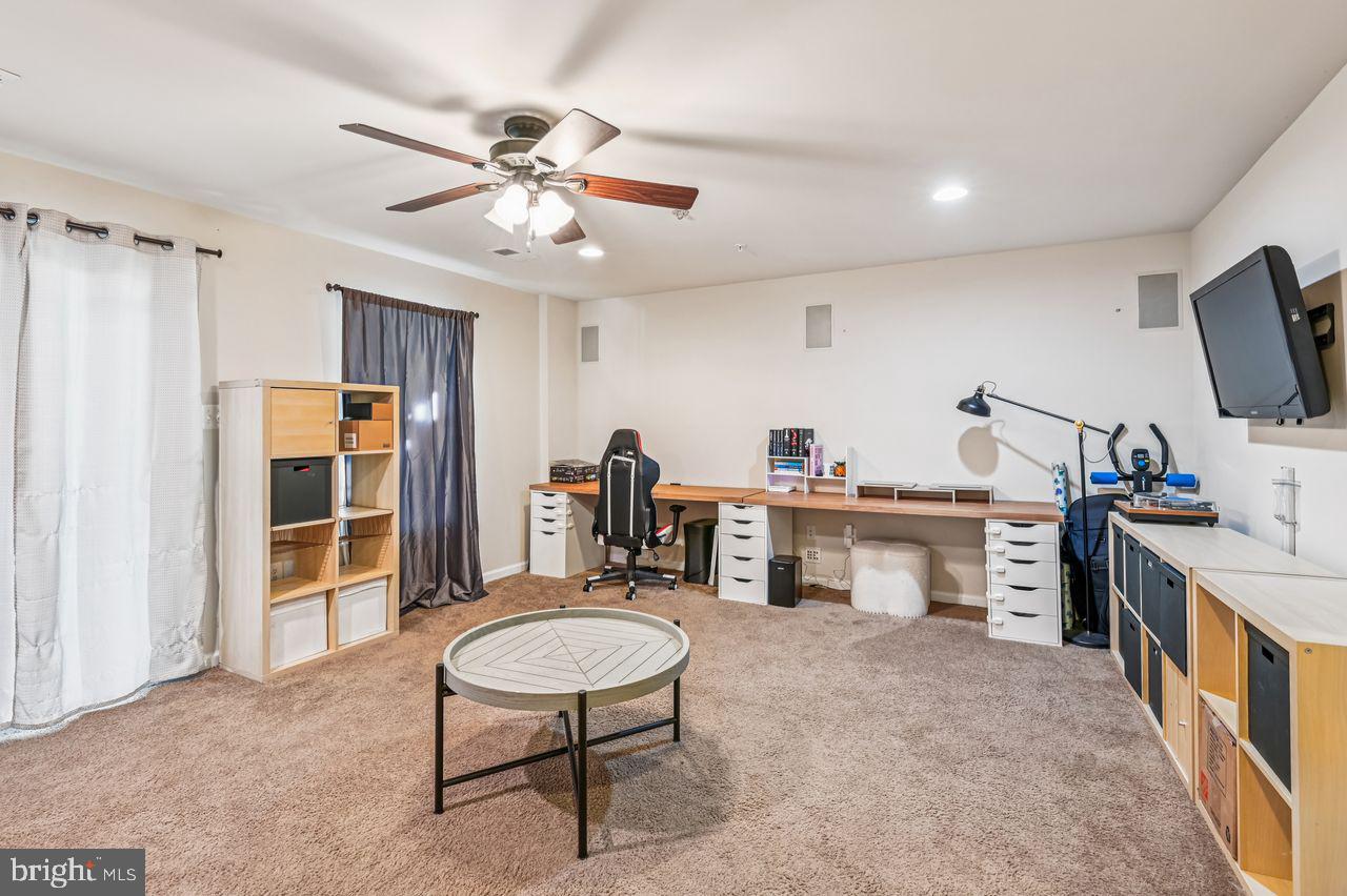 PINE RIDGE CROSSING - Residential