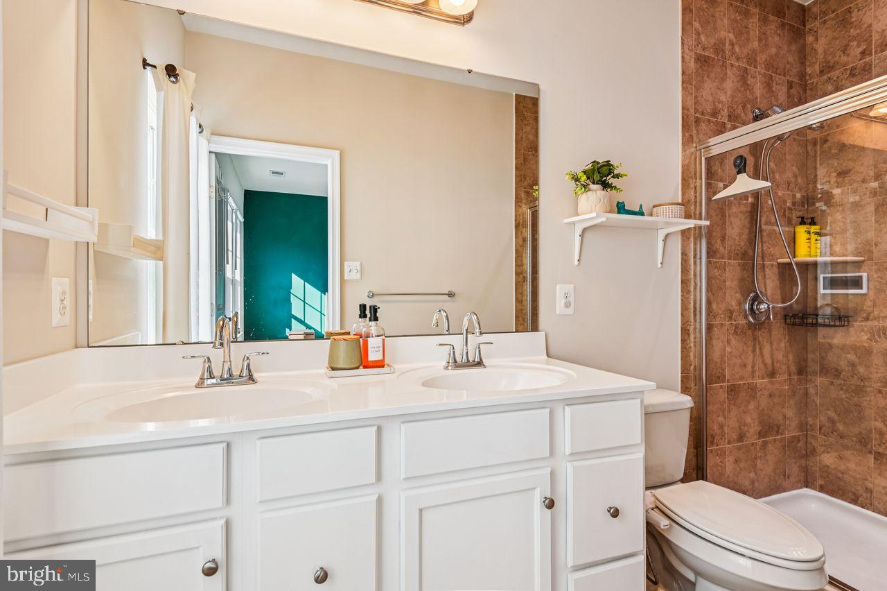 PINE RIDGE CROSSING - Residential