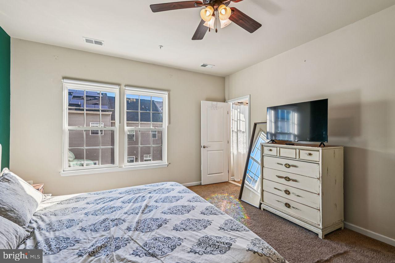 PINE RIDGE CROSSING - Residential