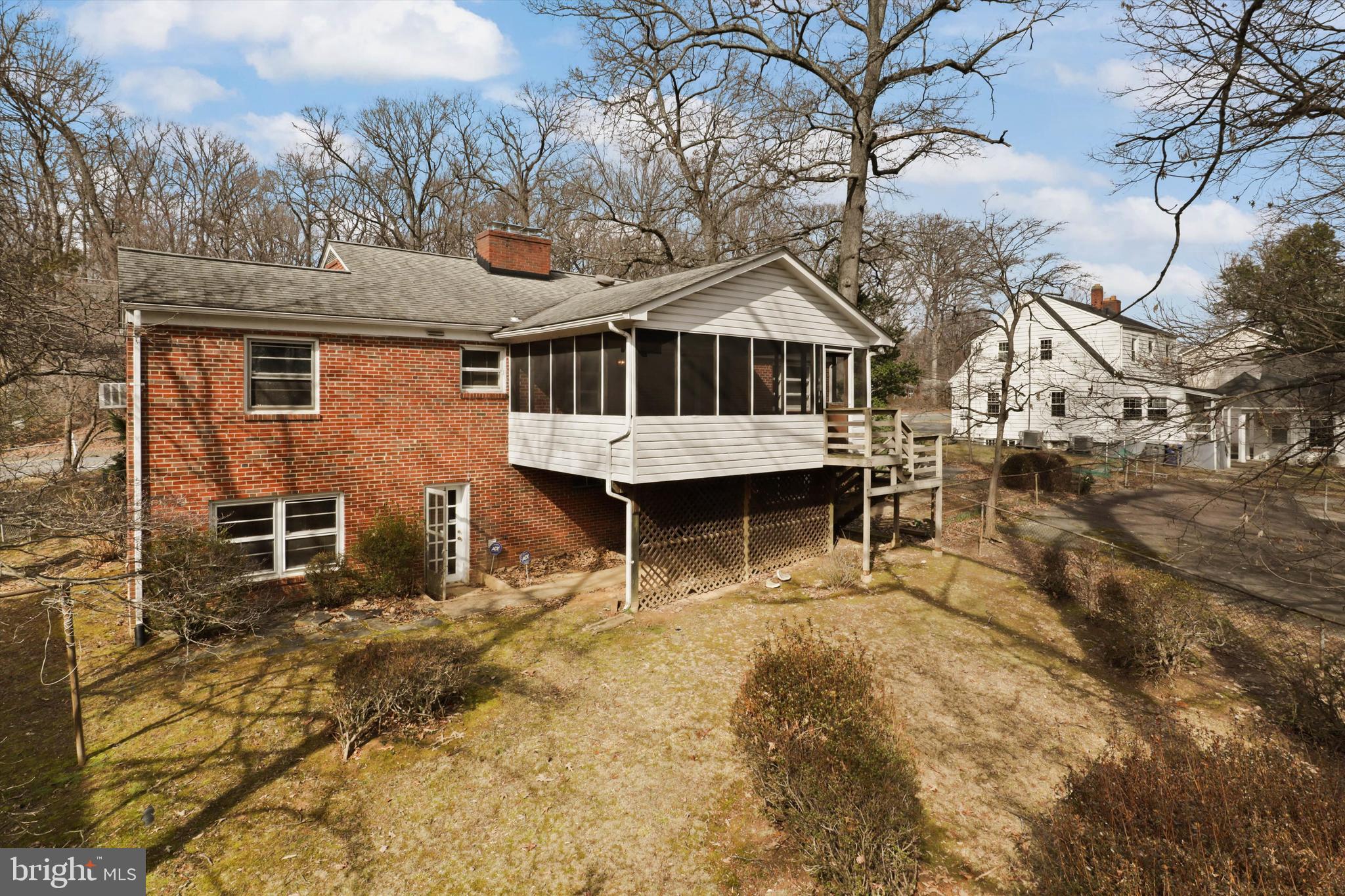 DUNN LORING - Residential