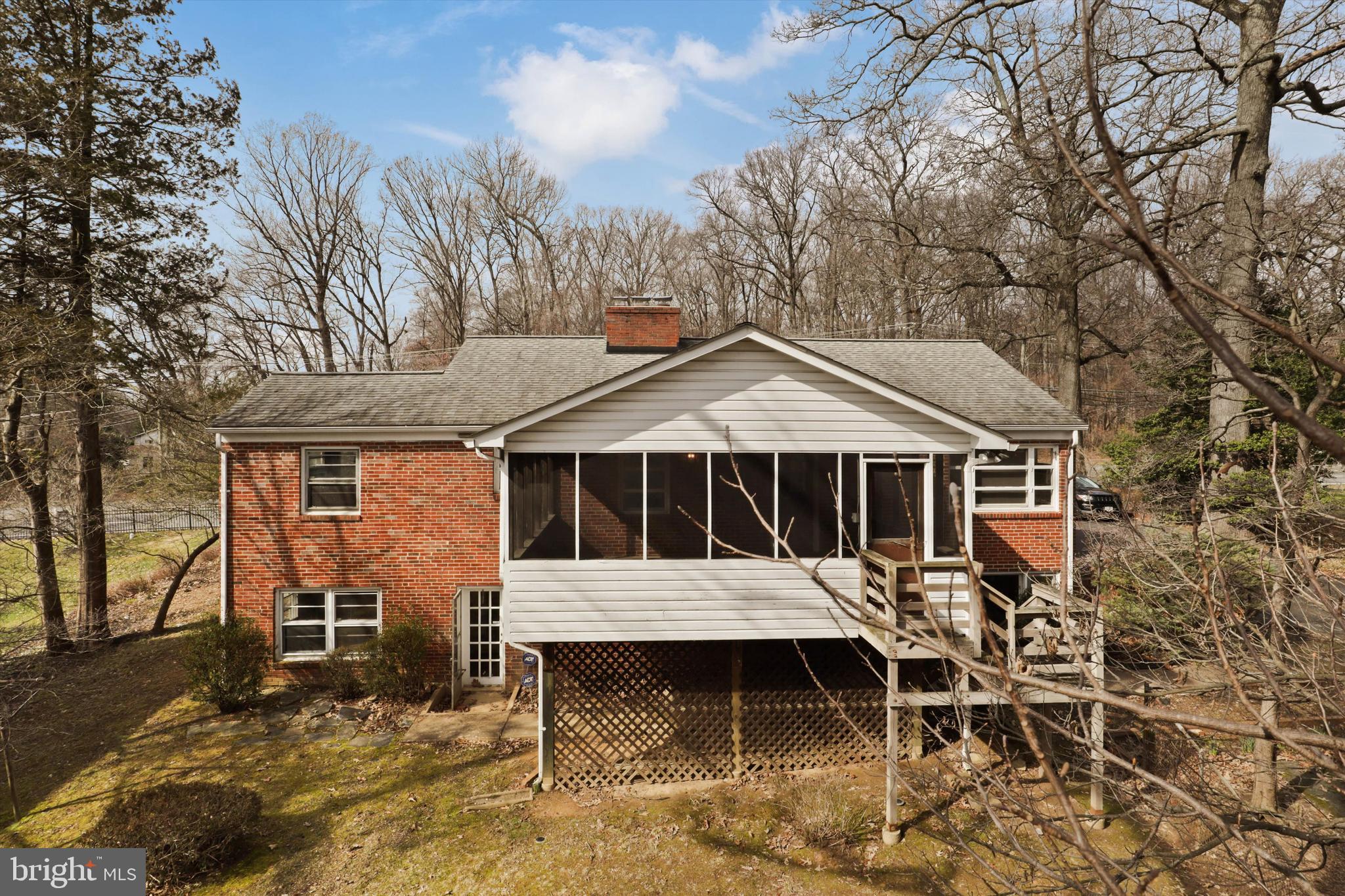 DUNN LORING - Residential