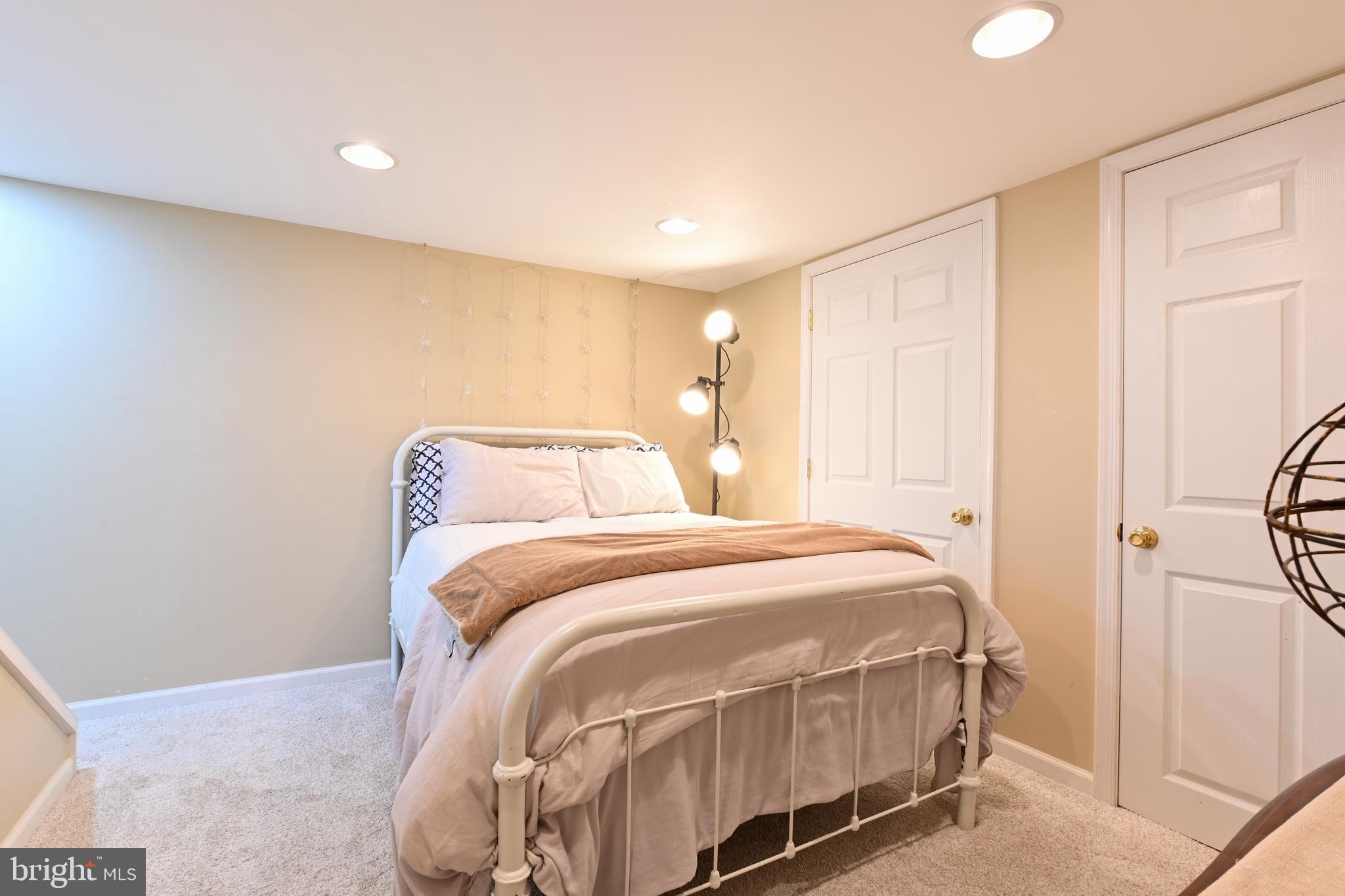 ADMIRAL HEIGHTS - Residential