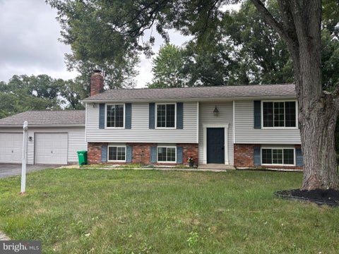 Homes For Sale - 8601 Briarwood Court<br/> LAUREL, MD 20708