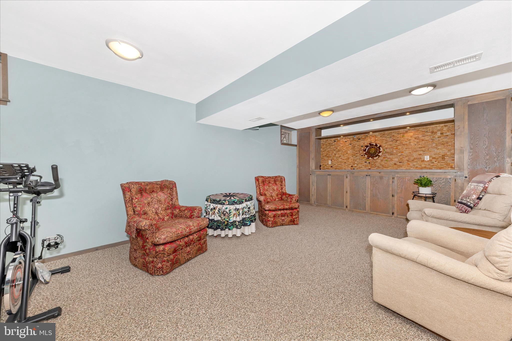 WORMANS MILL - Residential