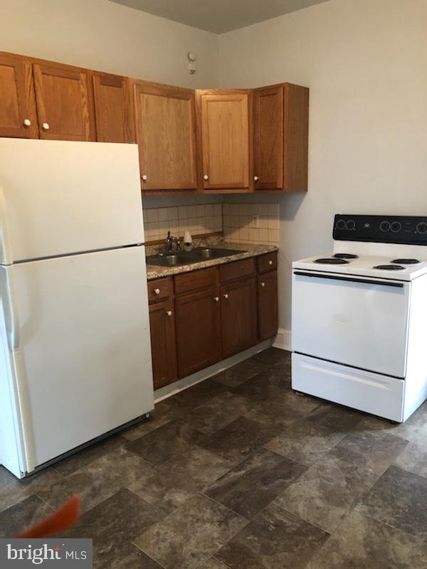 CENTER CITY LANCASTER - Residential Income