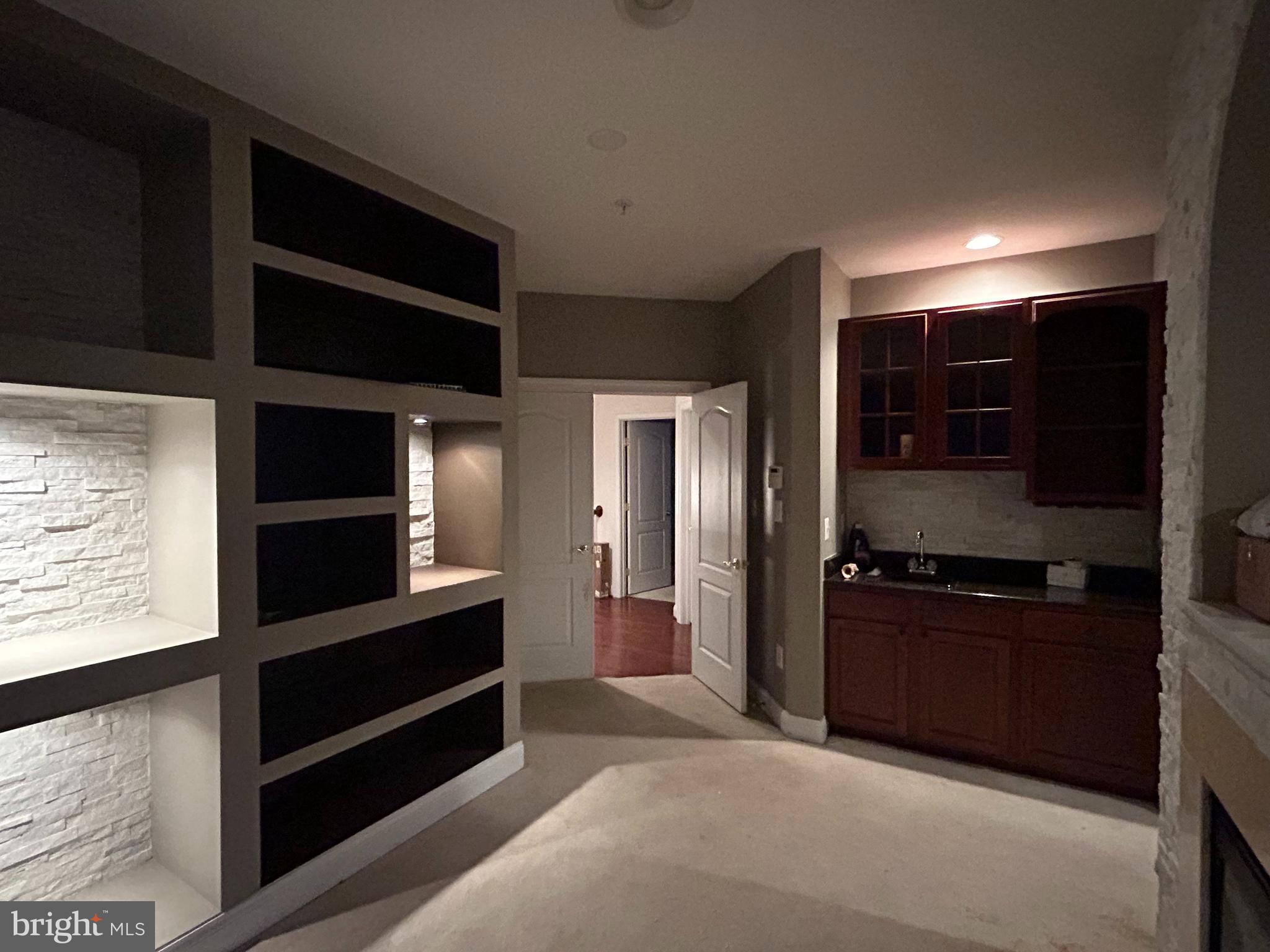 HAMPTONS AT WOODMORE - Residential