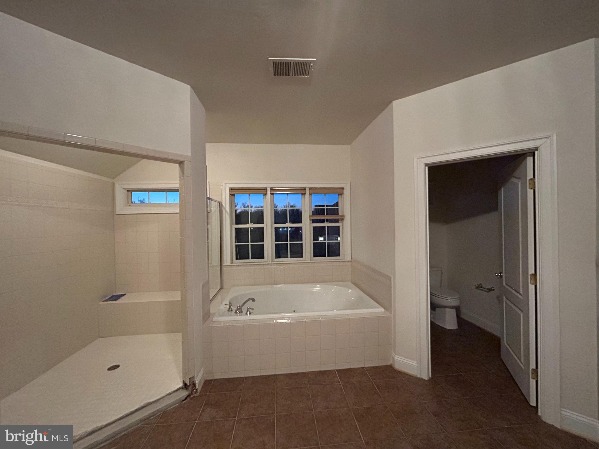 HAMPTONS AT WOODMORE - Residential