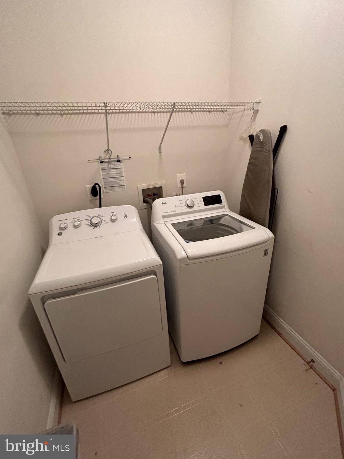 HAMPTONS AT WOODMORE - Residential