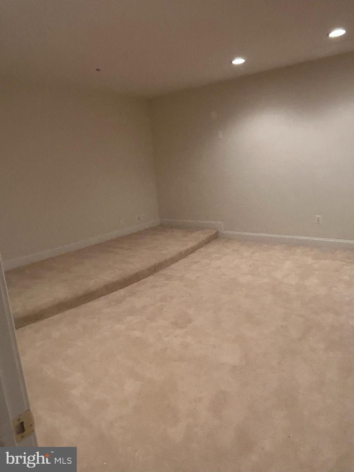 HAMPTONS AT WOODMORE - Residential