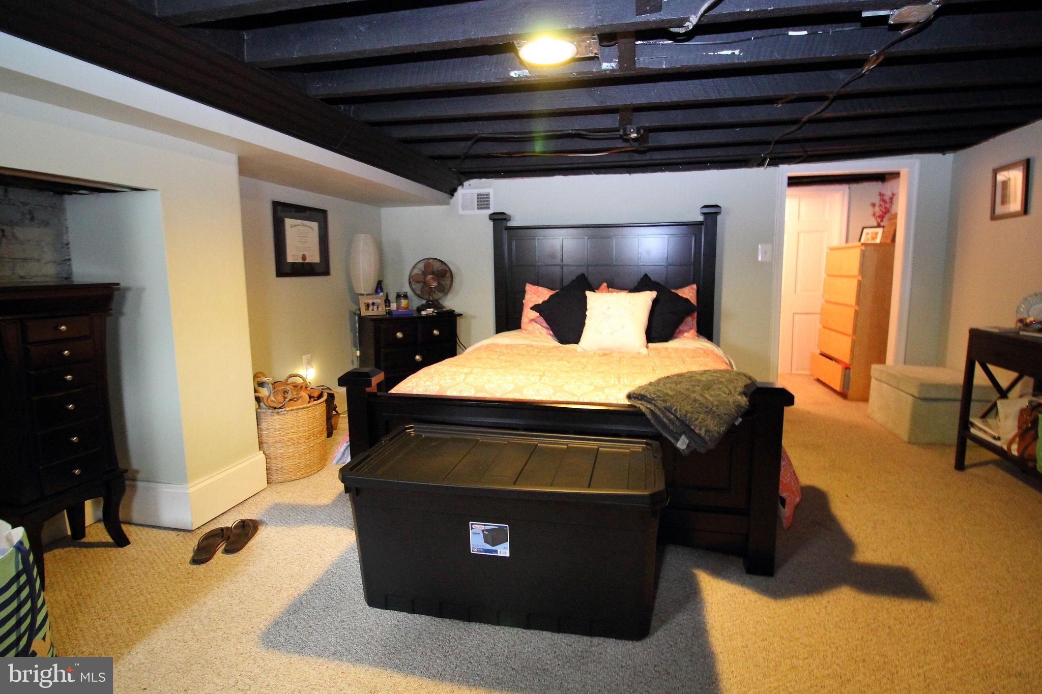 FEDERAL HILL HISTORIC DISTRICT - Residential Lease