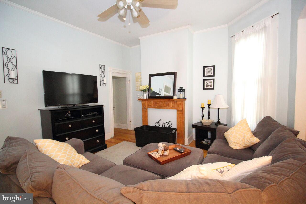 FEDERAL HILL HISTORIC DISTRICT - Residential Lease