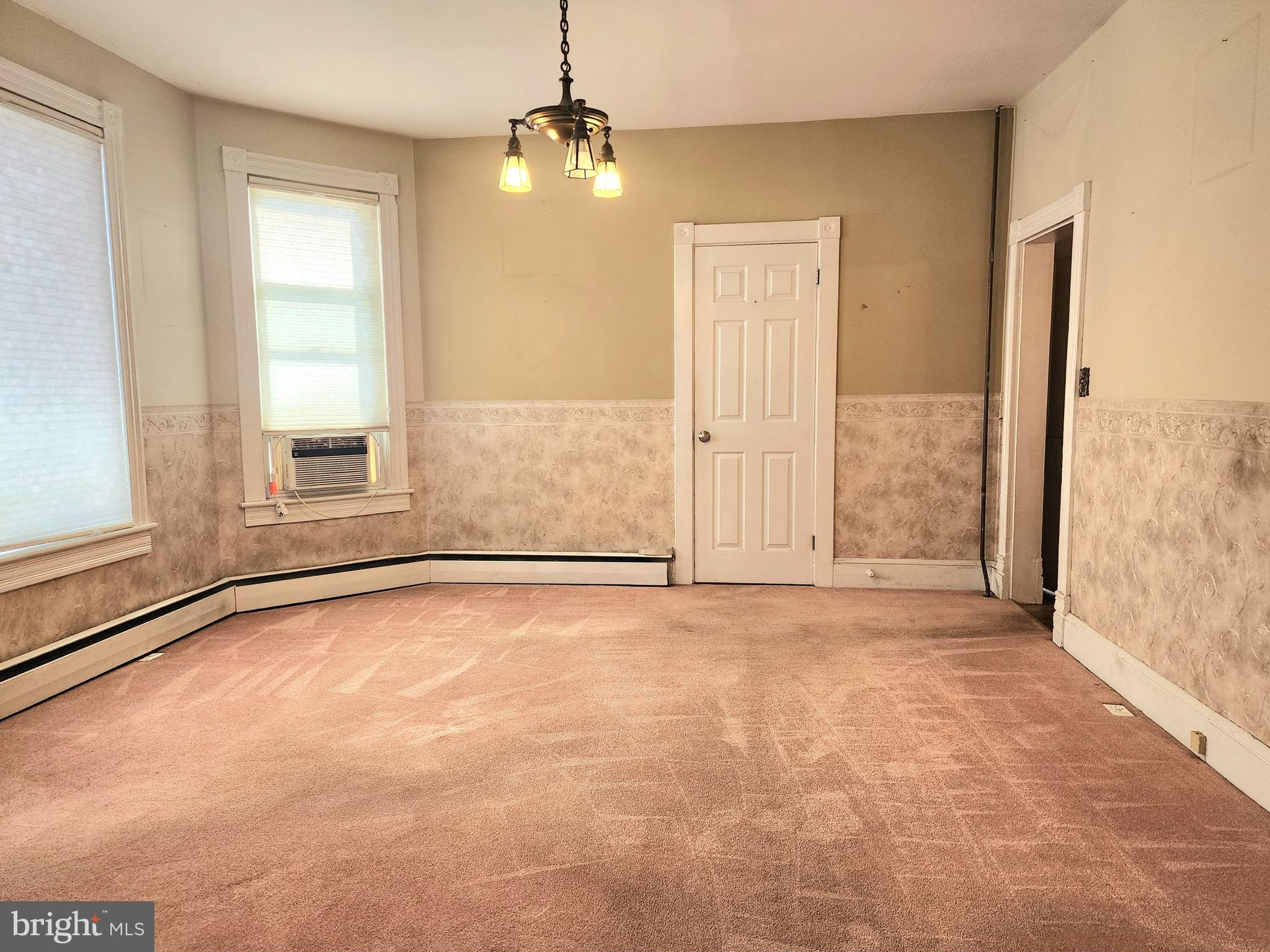 JOHNSON HEIGHTS - Residential