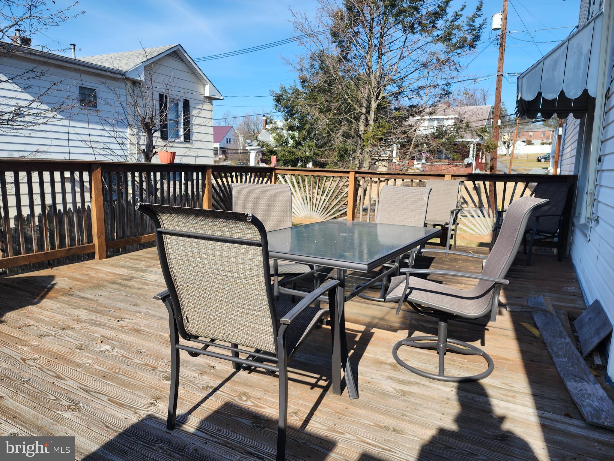 JOHNSON HEIGHTS - Residential