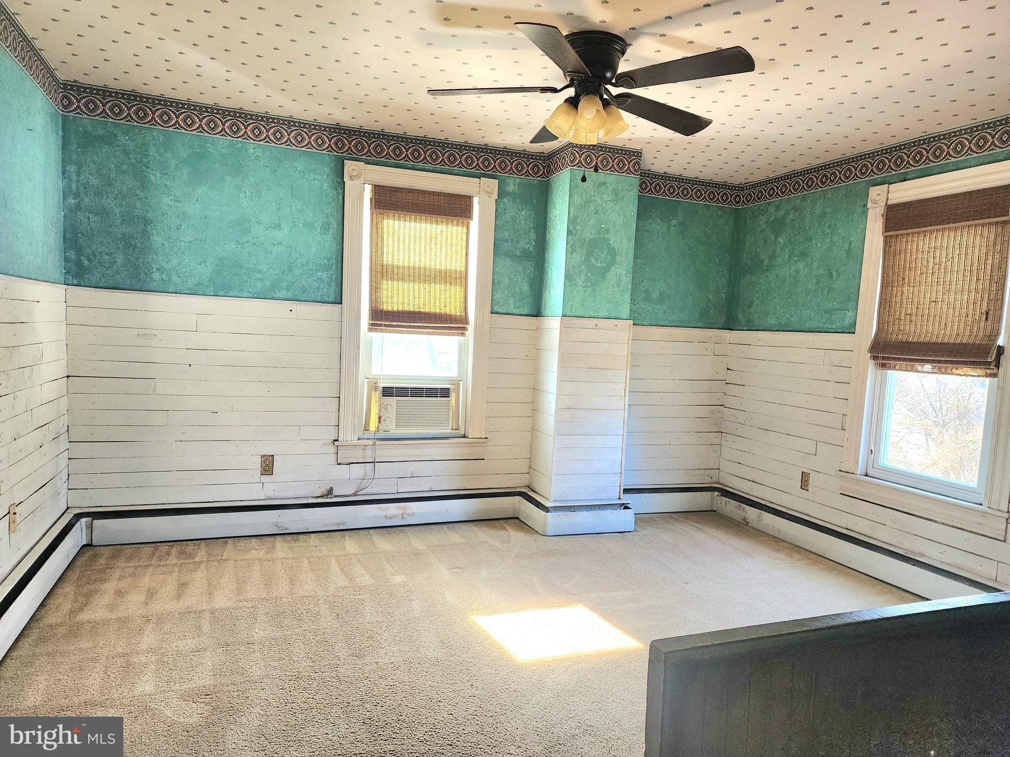 JOHNSON HEIGHTS - Residential