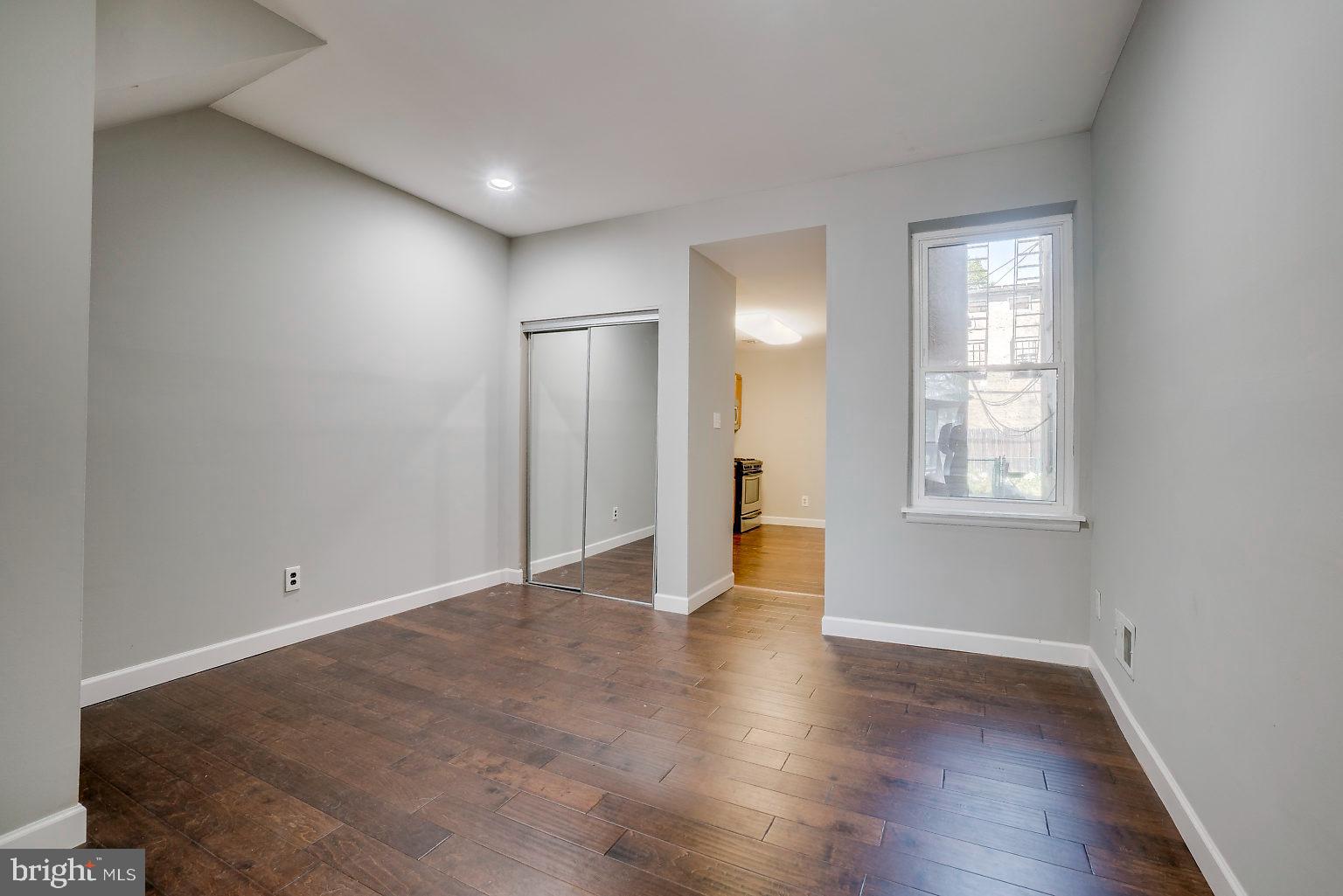 WASHINGTON HILL - Residential Income