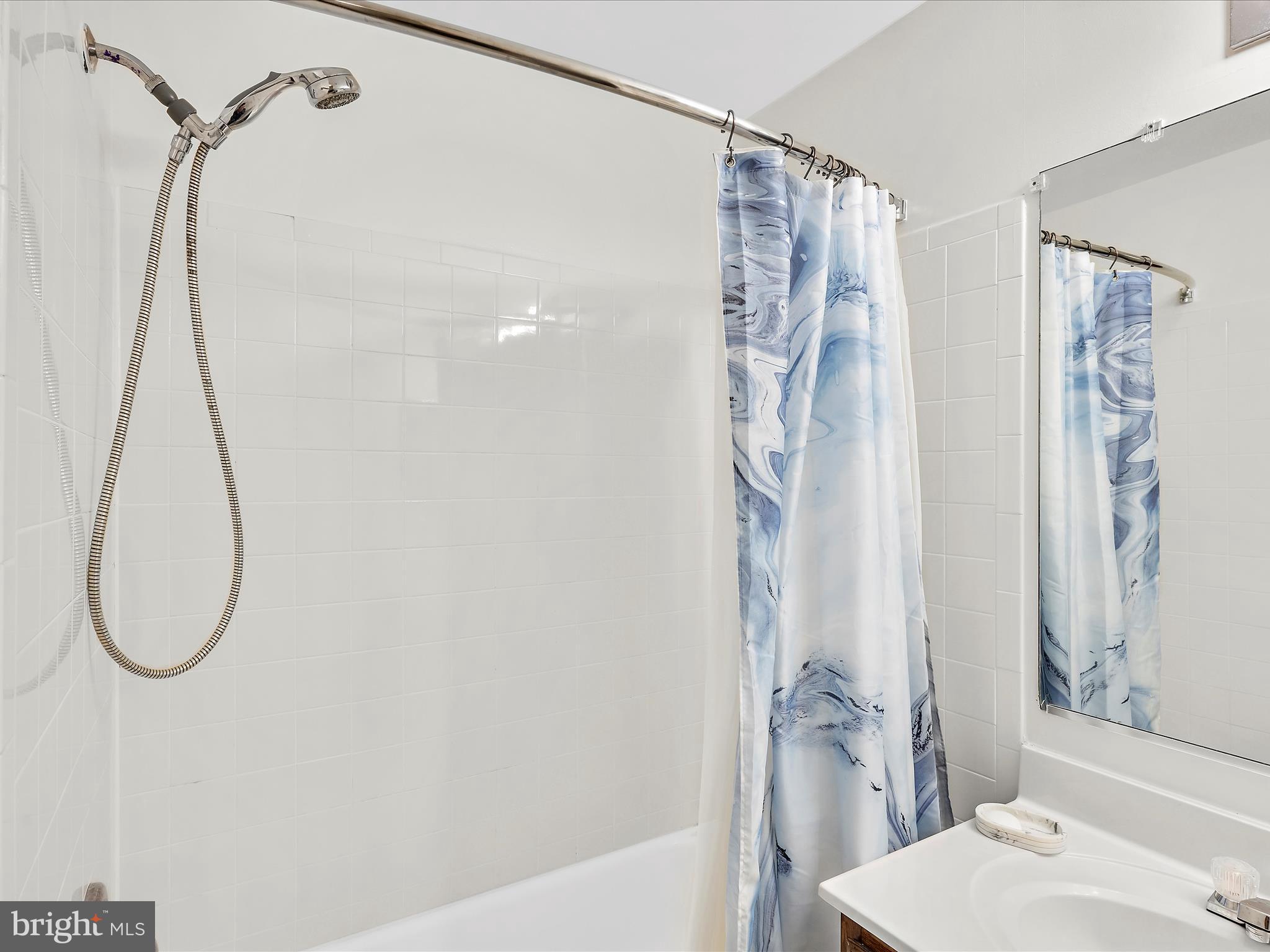 DORSEY HALL - Residential