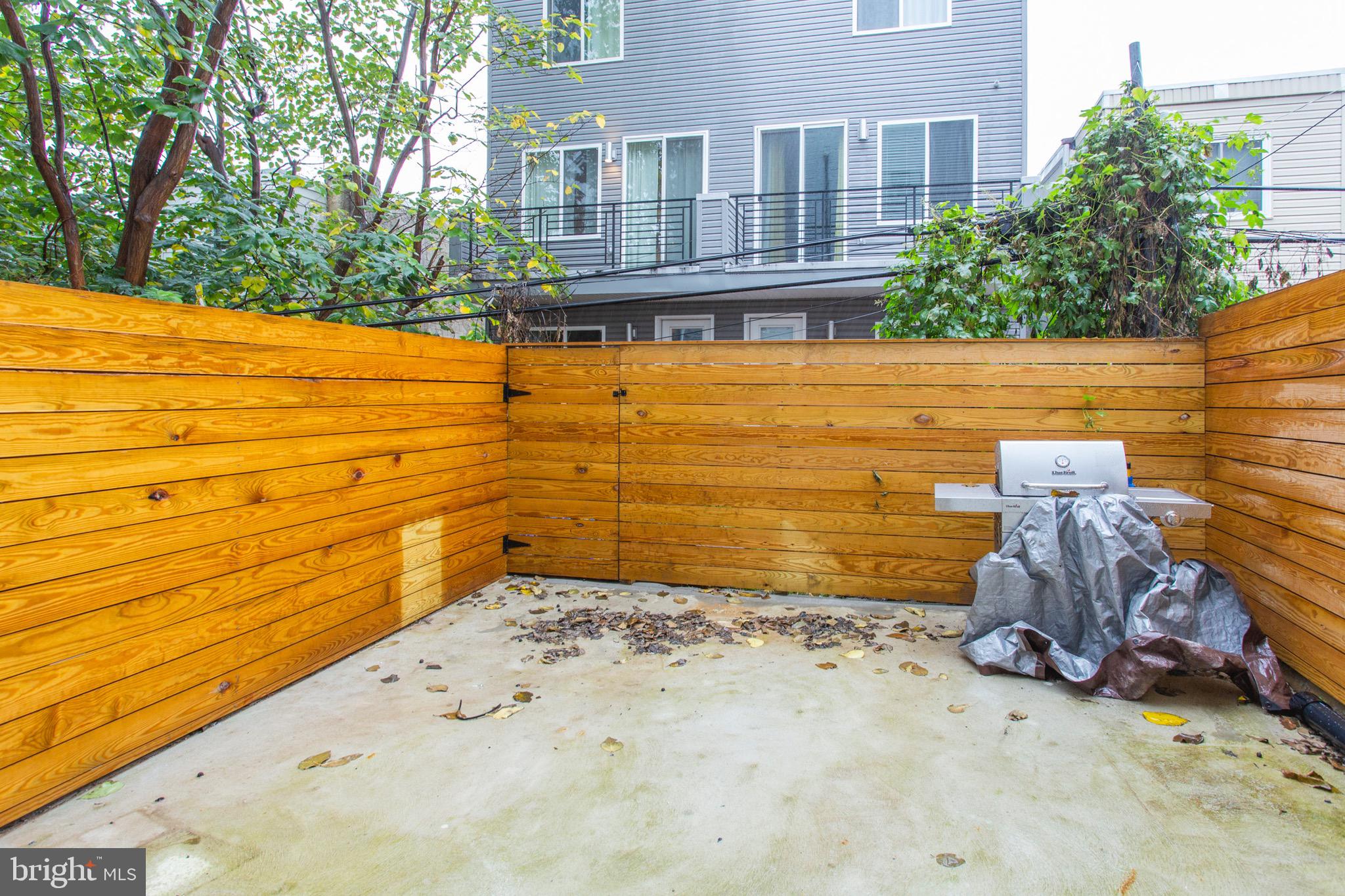 POINT BREEZE - Residential