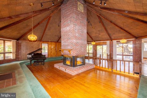 1571 MITCHELL POINT ROAD MINERAL VA 23117