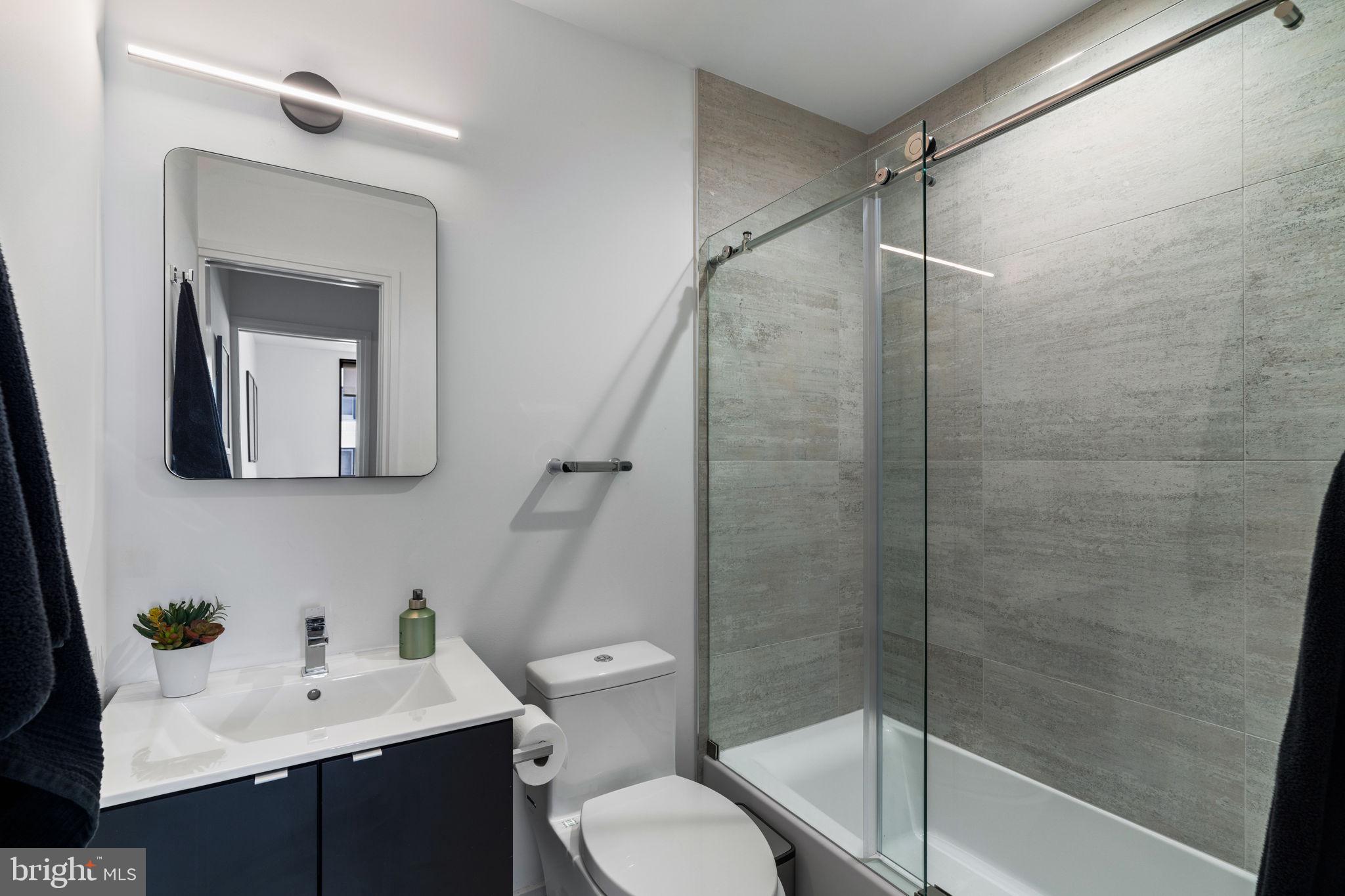 GRADUATE HOSPITAL - Residential Lease