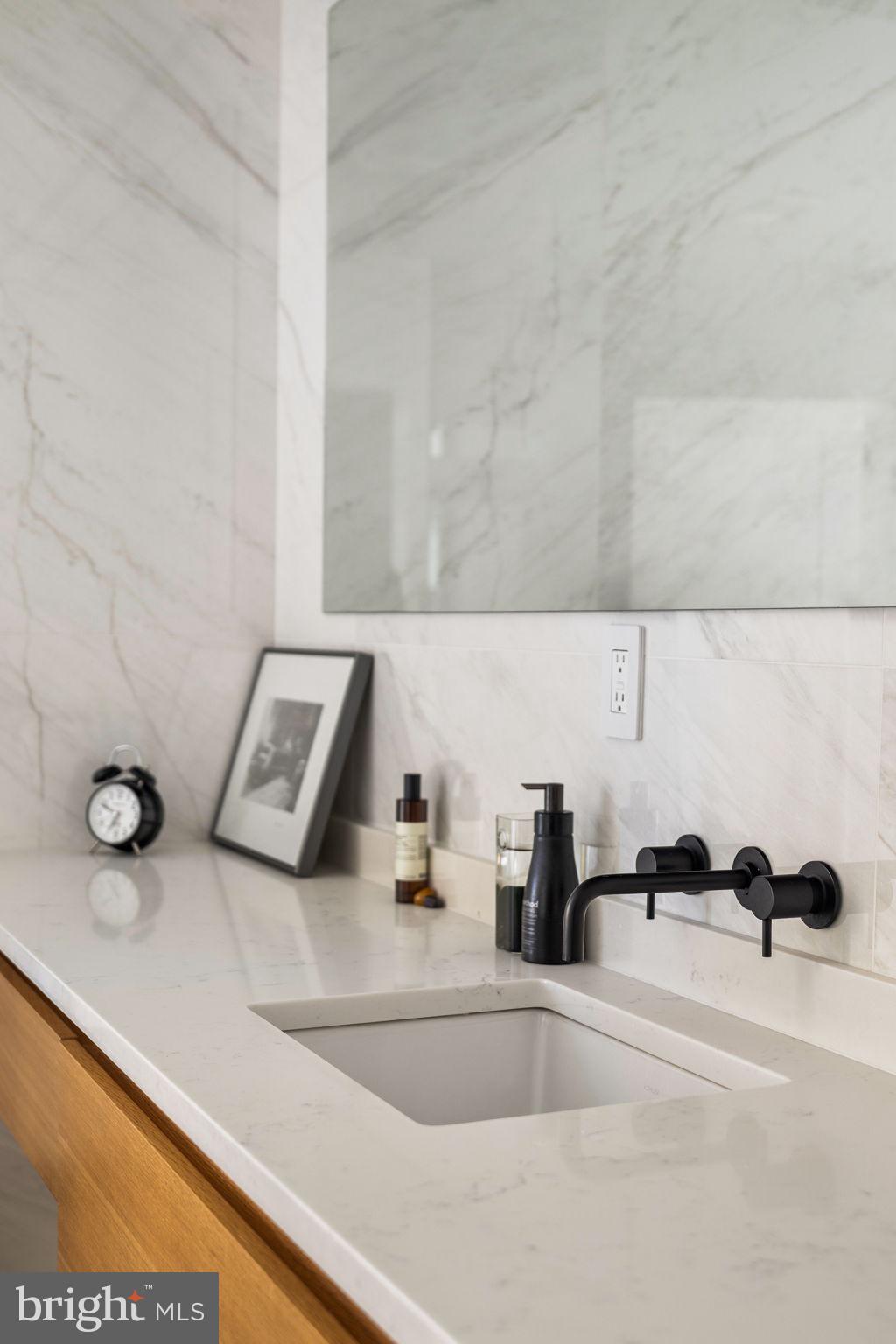 GRADUATE HOSPITAL - Residential Lease