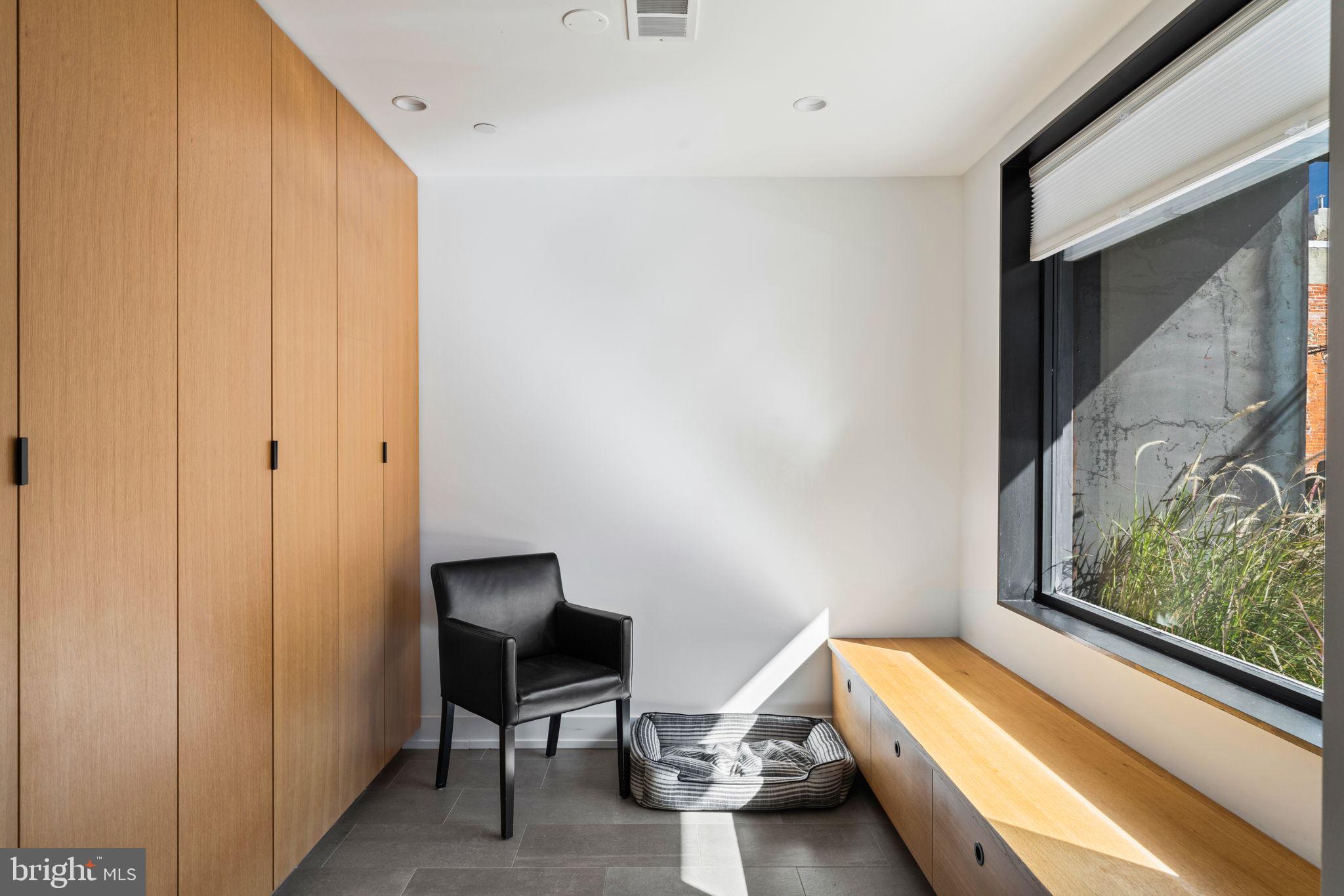 GRADUATE HOSPITAL - Residential Lease