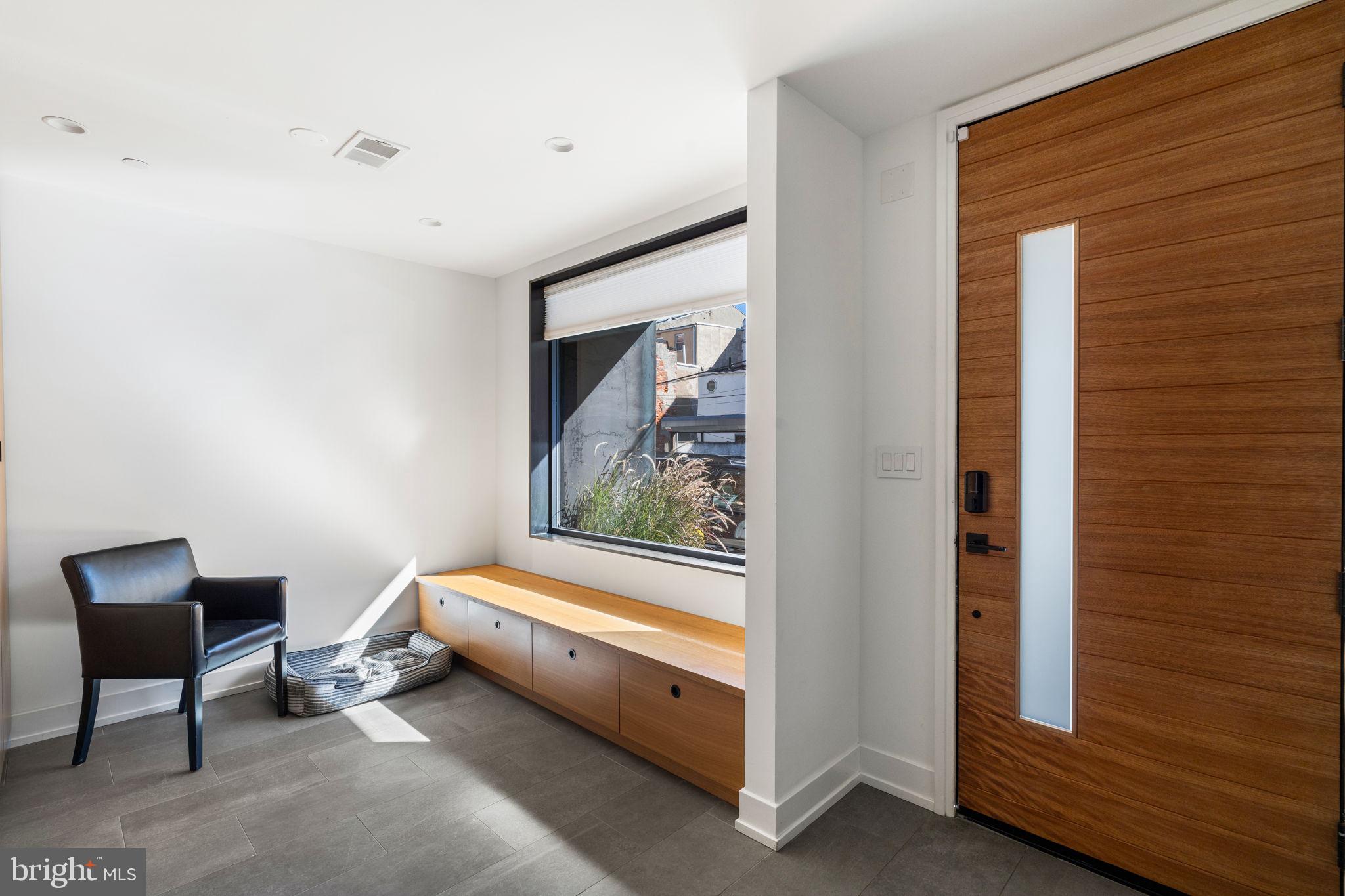 GRADUATE HOSPITAL - Residential Lease