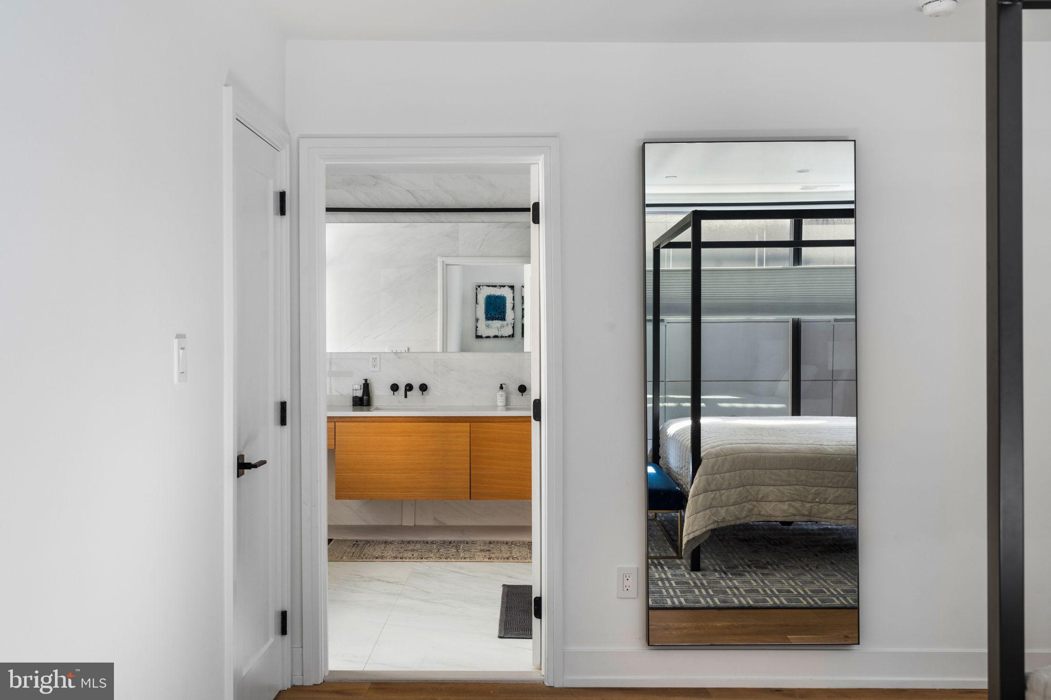 GRADUATE HOSPITAL - Residential Lease