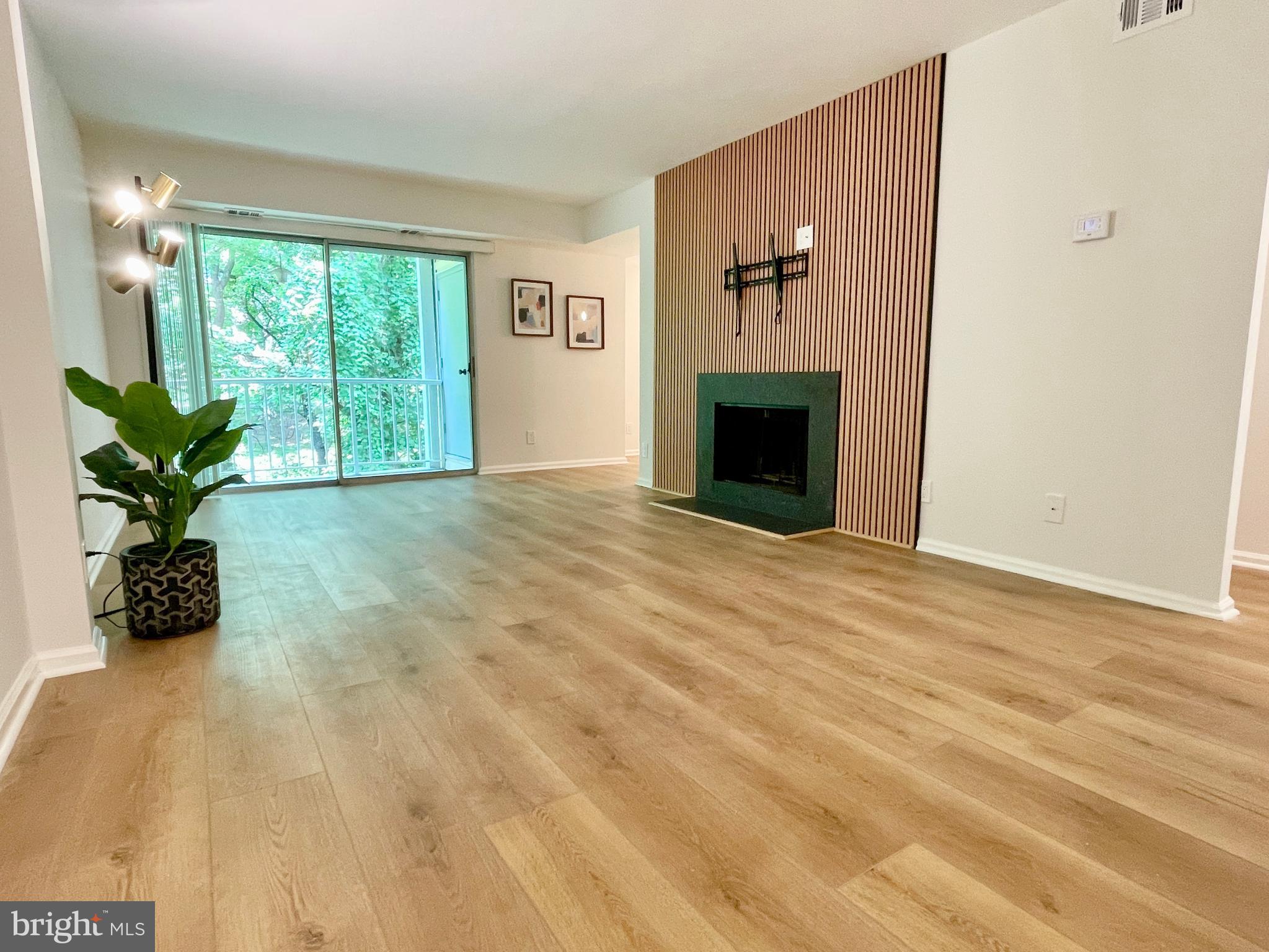 3 PICKERING COURT # 102