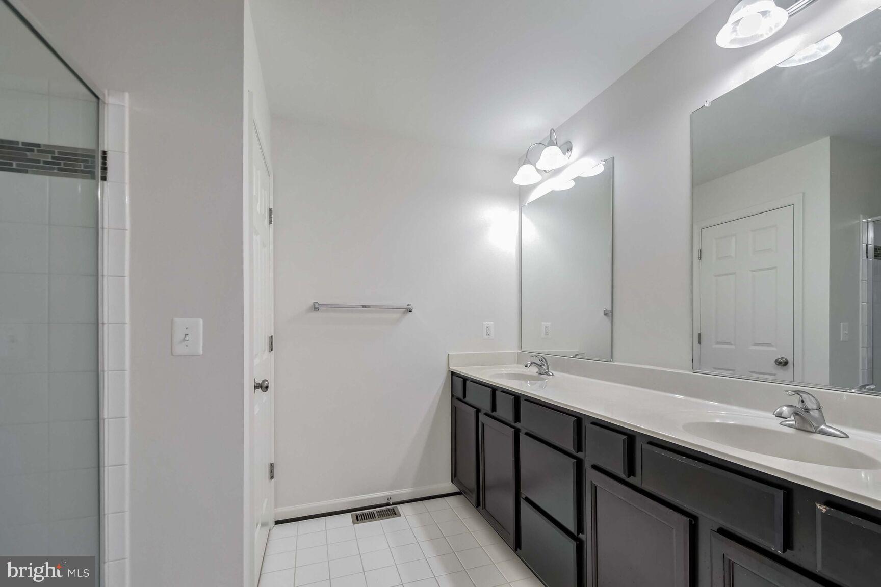 SNOWDEN BRIDGE - Residential Lease